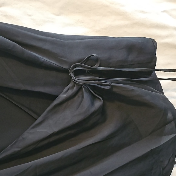 Lauren wrap around tank - Picture 3 of 5